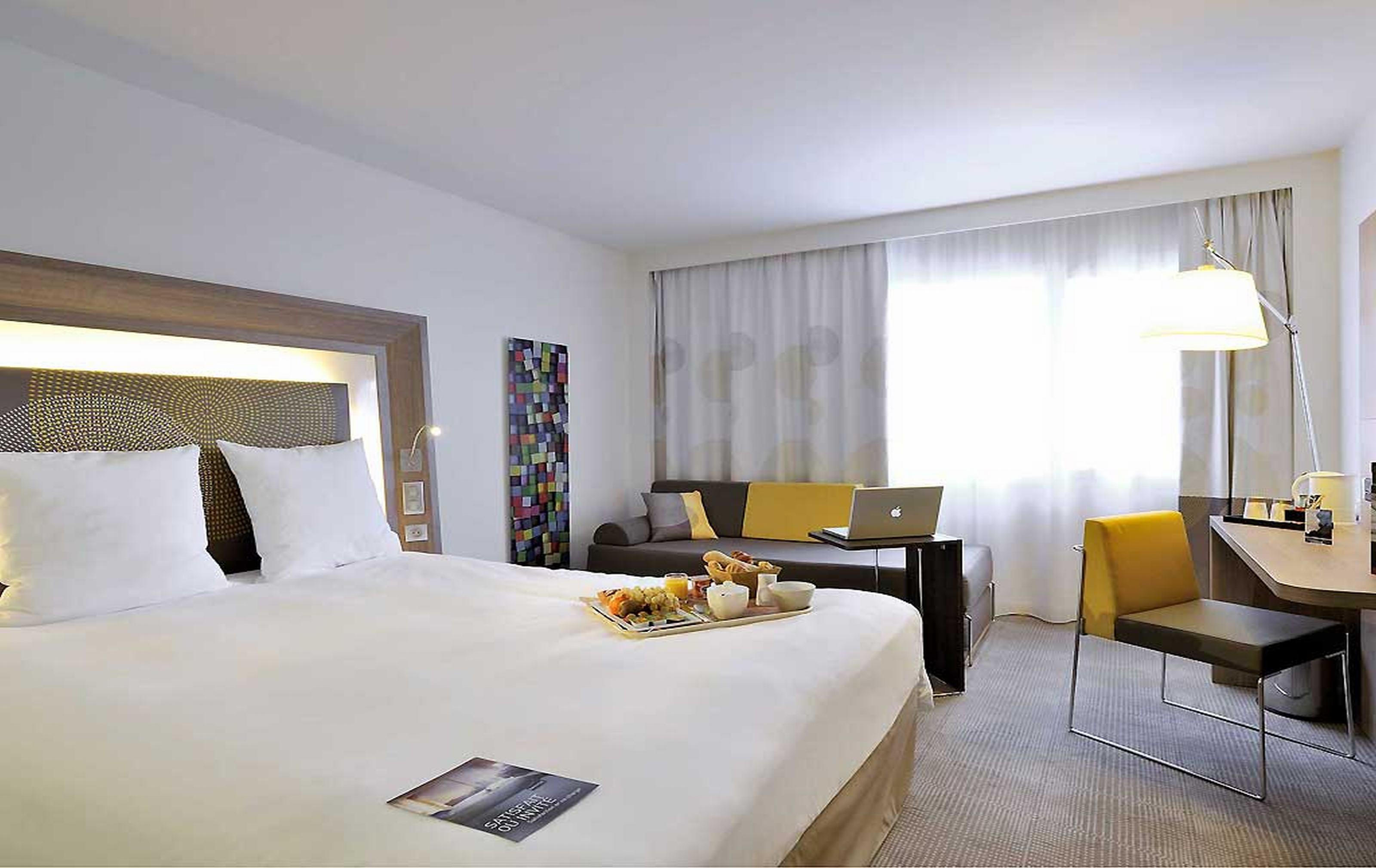 Novotel Avignon Centre Esterno foto