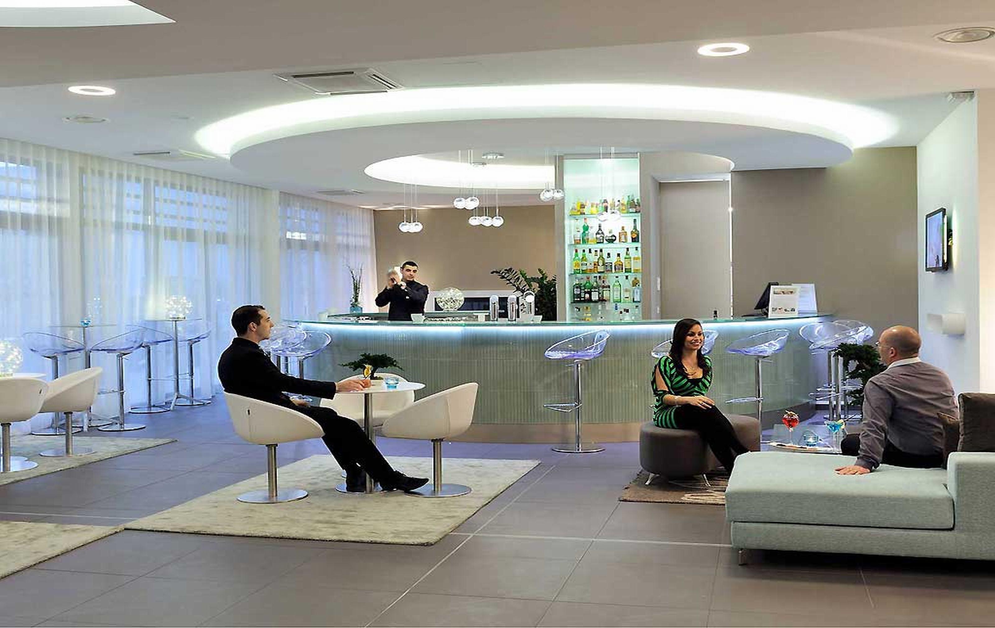 Novotel Avignon Centre Esterno foto