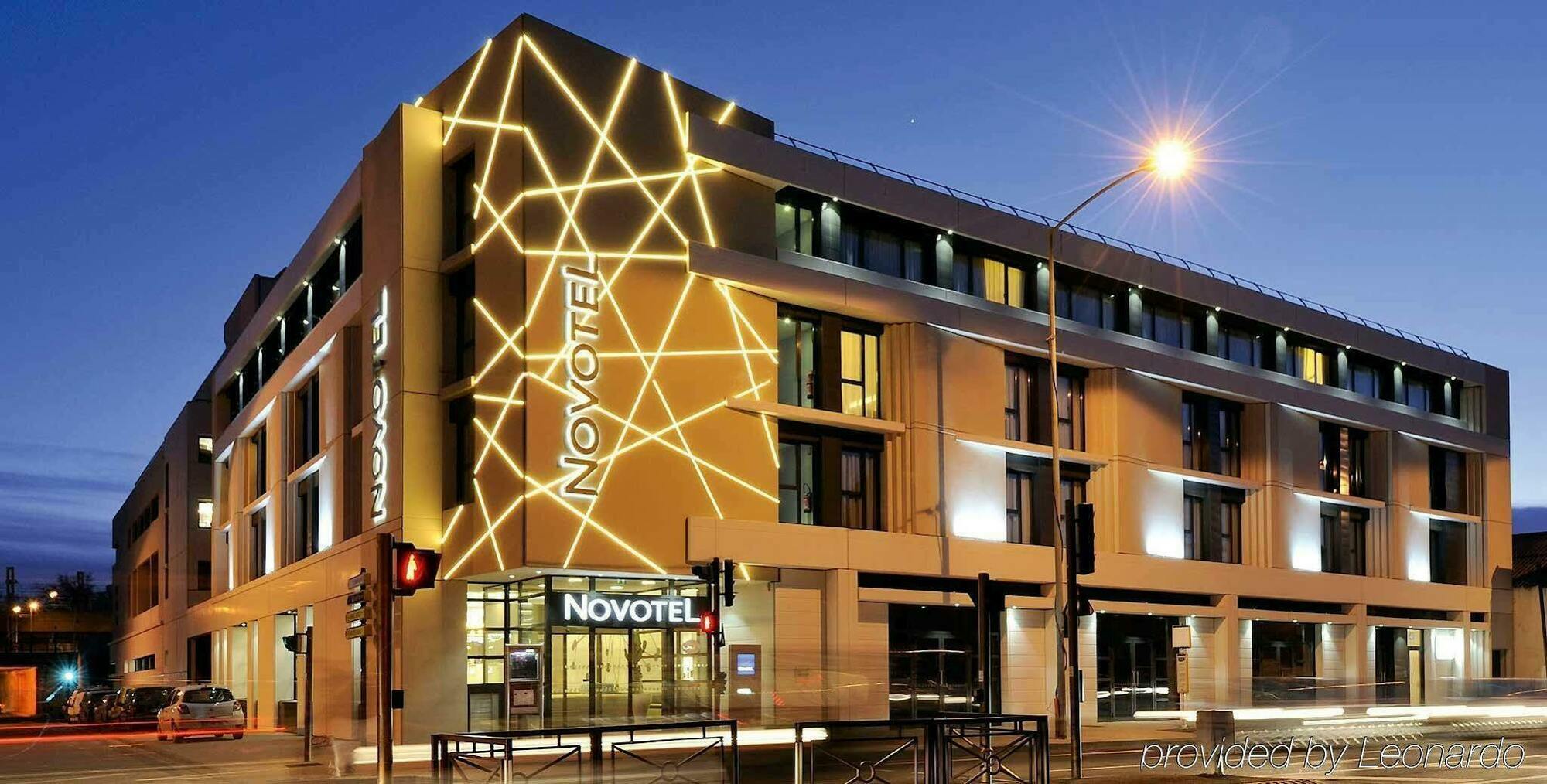 Novotel Avignon Centre Esterno foto