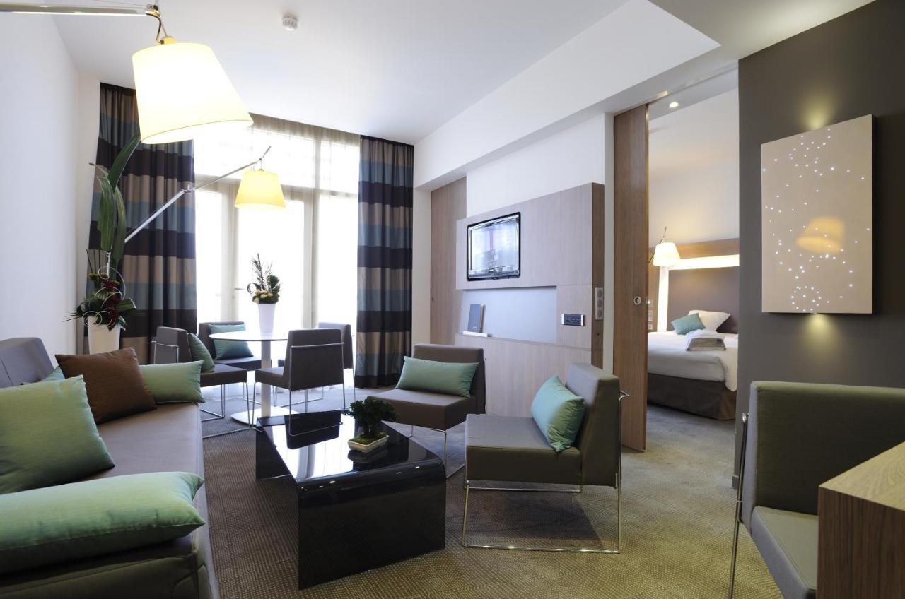 Novotel Avignon Centre Esterno foto