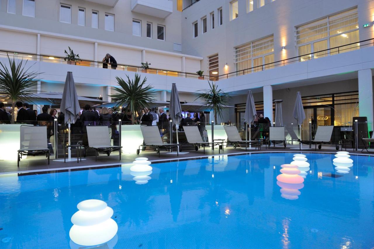 Novotel Avignon Centre Esterno foto